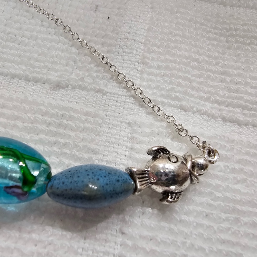 Silver and Blue Beaded Ocean Theme Blown Glass Vintage Necklace SAQ - Picture 11 of 14